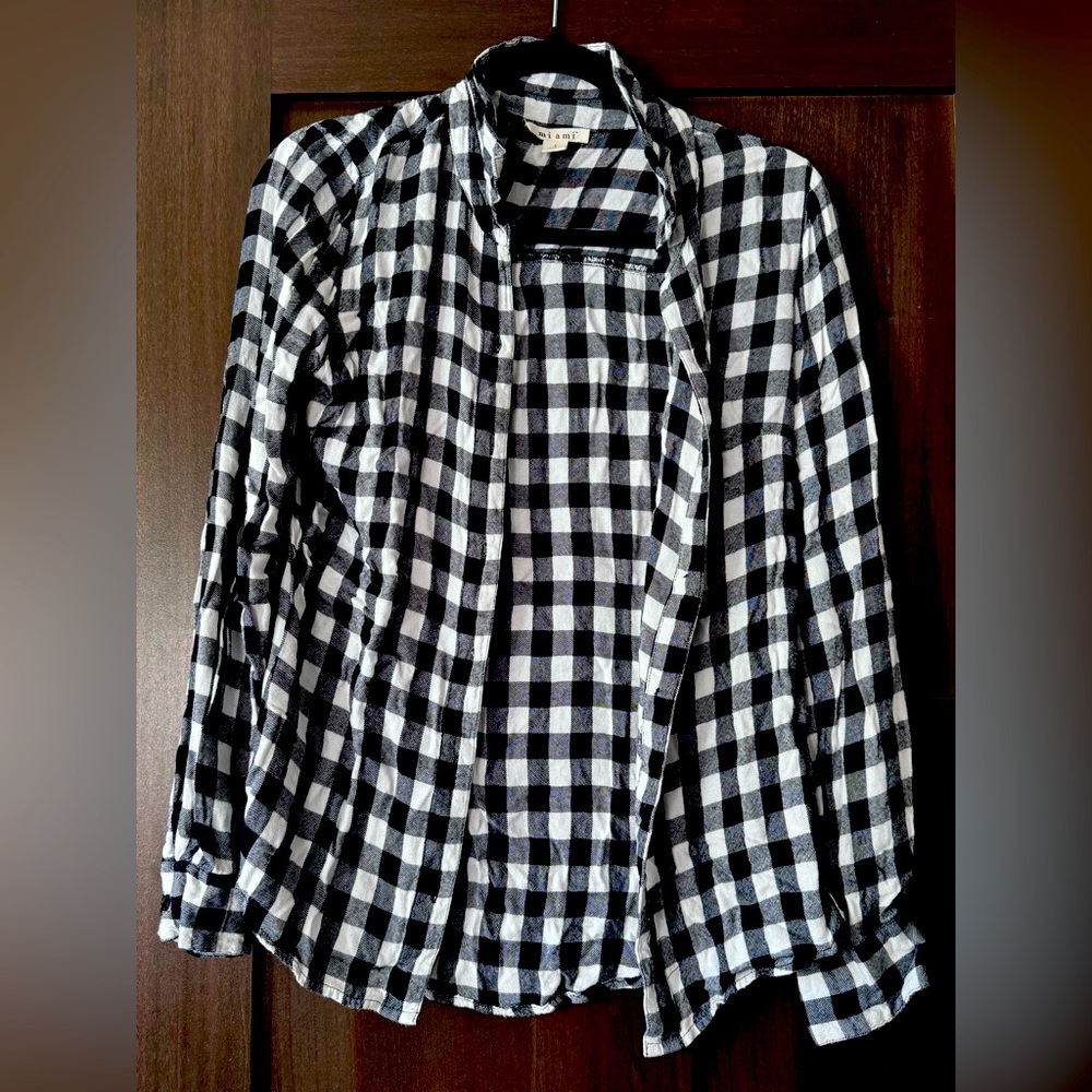 Women plaid top